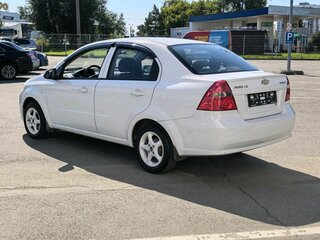 2010 Chevrolet Aveo I Рестайлинг, белый, 380000 рублей, вид 5