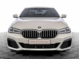 2021 BMW 5 серии 520i VII (G30/G31/G38) Рестайлинг, белый, 4400000 рублей, вид 2