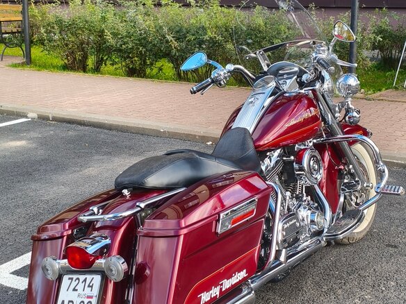 2008 Harley-Davidson Road King, красный, 900000 рублей - вид 6
