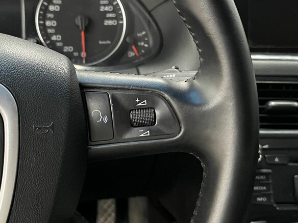 2009 Audi Q5 I (8R), чёрный - вид 13