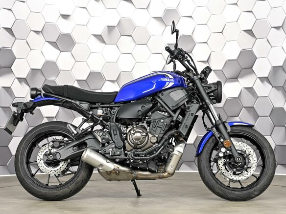 2026 Yamaha XSR700, синий - вид 2