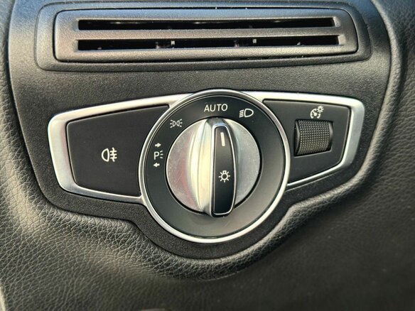 2018 Mercedes-Benz GLC 300 I (X253), чёрный, 3240000 рублей - вид 16