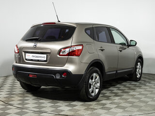 2010 Nissan Qashqai I Рестайлинг, коричневый, 899585 рублей, вид 5