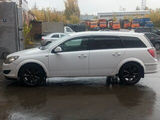 2011 Opel Astra H Рестайлинг, белый, 450000 рублей, вид 4