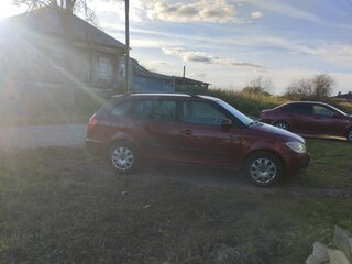 2008 Skoda Fabia II, красный, 495000 рублей, вид 3