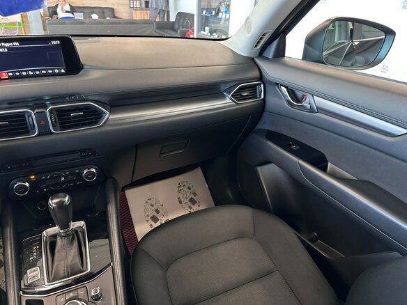 2017 Mazda CX-5 II, чёрный, 2599000 рублей - вид 15