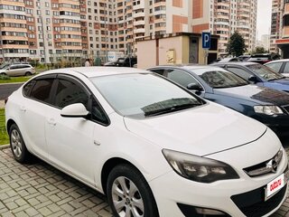 2014 Opel Astra J Рестайлинг, белый, 840000 рублей, вид 1