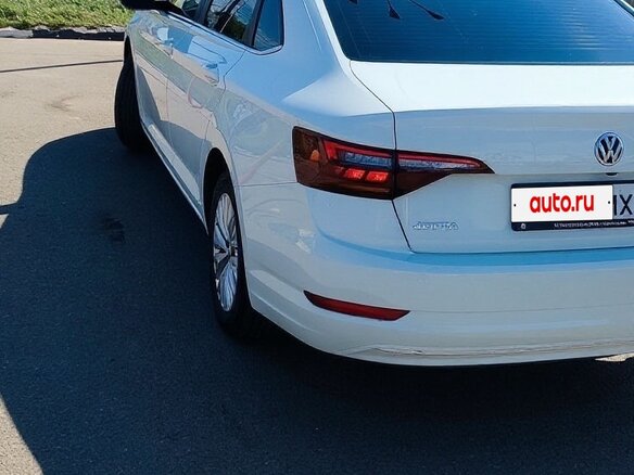2018 Volkswagen Jetta 8-speed VII, белый, 1500000 рублей - вид 3