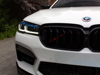 2018 BMW 5 серии 540i xDrive VII (G30/G31/G38), белый, 5500000 рублей, вид 4