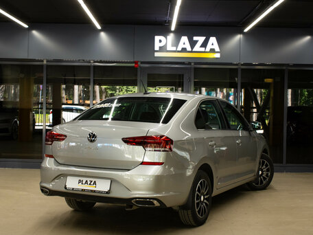 2022 Volkswagen Polo VI, серый, 1850000 рублей, вид 4