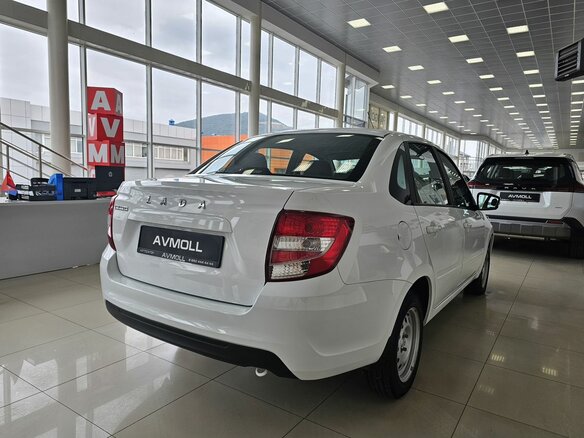 2025 Lada (ВАЗ) Granta I Рестайлинг, белый, 889000 рублей - вид 6