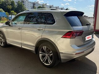 2018 Volkswagen Tiguan II, серебристый, 2550000 рублей, вид 5