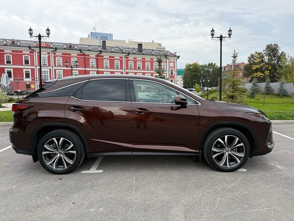 2021 Lexus RX 300 IV Рестайлинг, коричневый, 4350000 рублей - вид 4