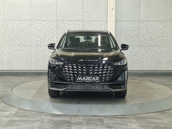 2026 Jetour X70+ I Рестайлинг, чёрный, 3099900 рублей - вид 4