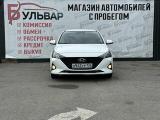 2020 Hyundai Solaris II Рестайлинг, белый, 1300000 рублей, вид 2