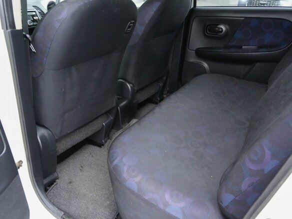 2005 Nissan Note I, белый, 370000 рублей - вид 14