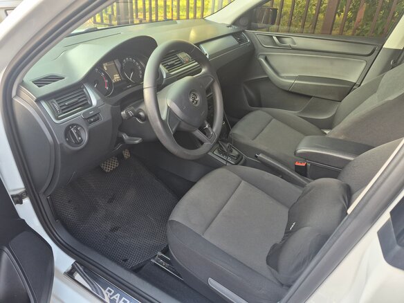 2015 Skoda Rapid I, белый, 850000 рублей - вид 6