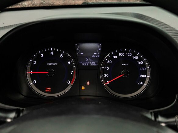 2011 Hyundai Solaris I, фиолетовый, 485000 рублей - вид 15