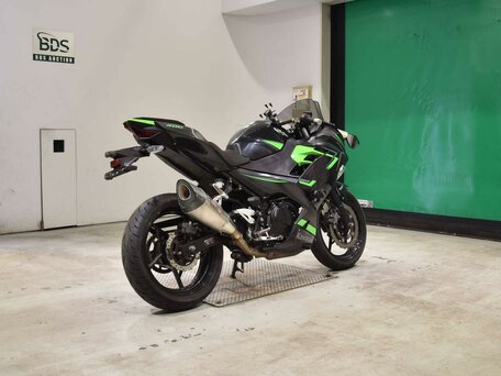 2018 Kawasaki Ninja 400, чёрный, 629000 рублей, вид 5