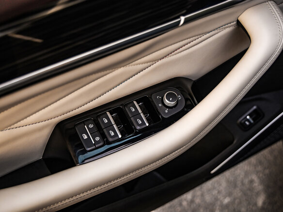 2023 Geely Monjaro I, чёрный, 3099777 рублей - вид 22