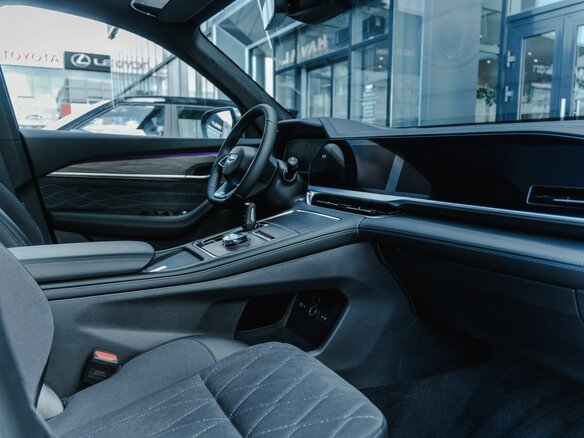 2026 Geely Monjaro I, серый, 4899990 рублей - вид 26