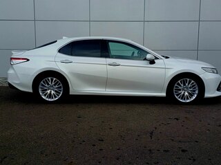 2020 Toyota Camry VIII (XV70), белый, 2600000 рублей, вид 5