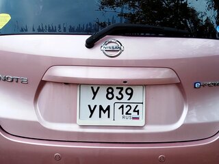 2016 Nissan Note e-Power II Рестайлинг, красный, 930000 рублей, вид 3