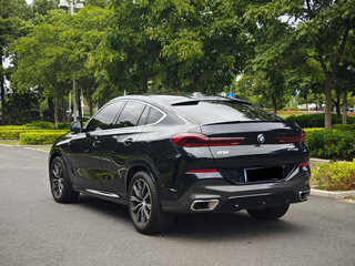 2025 BMW X6 30i III (G06) Рестайлинг, чёрный, 9111567 рублей, вид 4