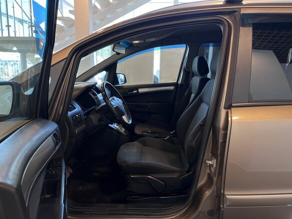 2013 Opel Zafira B Рестайлинг, бежевый, 430000 рублей - вид 15