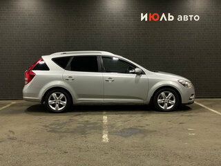 2011 Kia Ceed I Рестайлинг, серебристый, 680000 рублей, вид 3