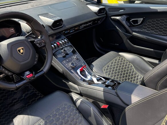 2016 Lamborghini Huracán I, жёлтый, 13500000 рублей - вид 6