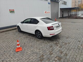 2015 Skoda Octavia III (A7), белый, 1150000 рублей, вид 4
