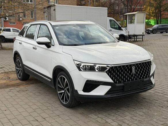 2023 FAW Bestune T77 I, белый, 2449000 рублей - вид 2