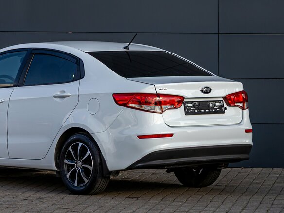 2016 Kia Rio III Рестайлинг, белый, 795000 рублей - вид 26