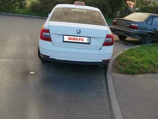 2018 Skoda Octavia III (A7) Рестайлинг, белый, 580000 рублей, вид 3