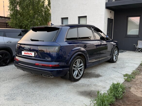 2019 Audi Q7 II (4M), синий, 4800000 рублей - вид 3