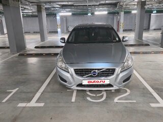 2011 Volvo S60 II, серебристый, 600000 рублей, вид 1