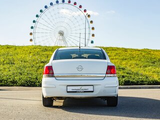 2011 Opel Astra H Рестайлинг, белый, 540000 рублей, вид 4