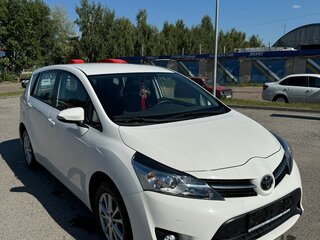 2015 Toyota Verso I Рестайлинг, белый, 2000000 рублей, вид 3