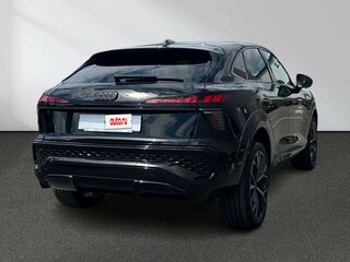 2026 Audi Q3 Sportback e-hybrid III (FJ), чёрный, 6880000 рублей, вид 3
