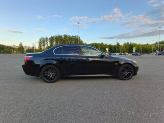 2008 BMW 5 серии 525i V (E60/E61) Рестайлинг, чёрный, 1500000 рублей, вид 4
