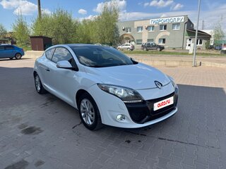 2012 Renault Megane III Рестайлинг, белый, 890000 рублей, вид 2