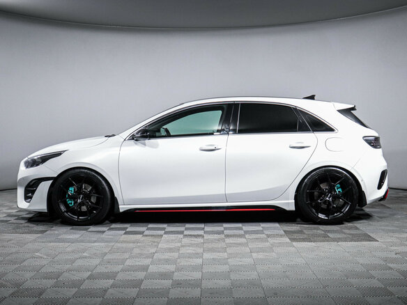 2021 Kia Ceed III Рестайлинг, белый - вид 7