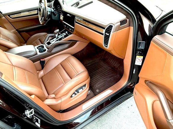 2020 Porsche Cayenne Coupé III, коричневый - вид 5