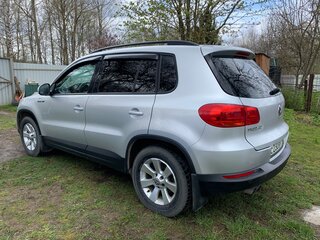 2012 Volkswagen Tiguan I Рестайлинг, серебристый, 850000 рублей, вид 4