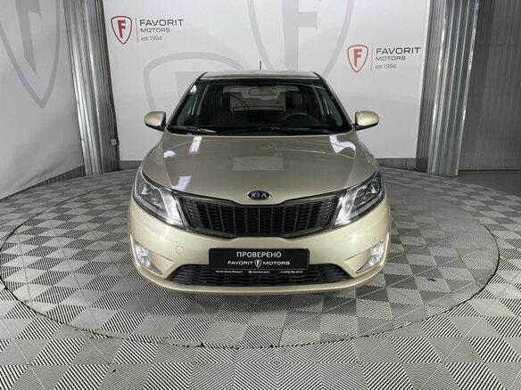 2012 Kia Rio 5-speed III, бежевый, 765000 рублей - вид 1