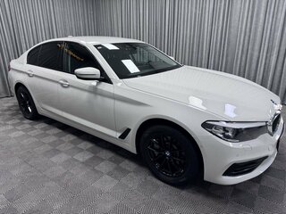 2020 BMW 5 серии 530e VII (G30/G31/G38), белый, 3300000 рублей, вид 2