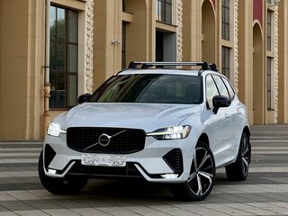 2021 Volvo XC60 II Рестайлинг, белый, 4000000 рублей, вид 2