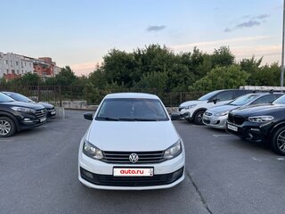 2017 Volkswagen Polo V Рестайлинг, белый, 460000 рублей, вид 2