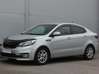 2016 Kia Rio III Рестайлинг, серебристый, 890000 рублей, вид 5